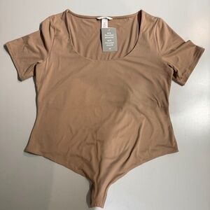 H&M Short Sleeve Tan Scoop Neck Bodysuit